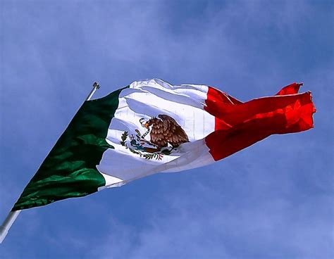 Las Diversas Banderas De México Historia Historia