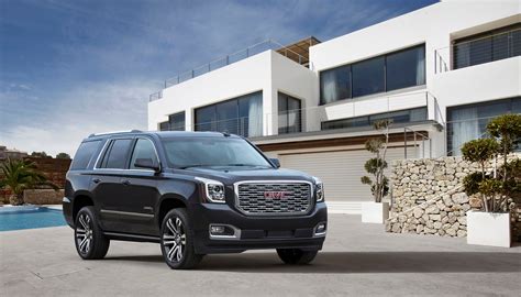 2018 Gmc Yukon Denali Balances Full Size Suv Brawn With Luxury