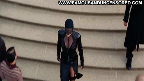 Aeon Flux Charlize Theron Nude Celebrity Sexy Scene Famous Sexy Posing