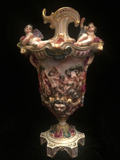 Vintage Capodimonte Hand Painted Urn BACCHUS Cherubs Bas Relief Gilded