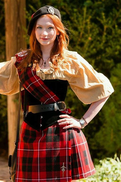 Redheads With Images Scottish Dress Scottish Clothing European Girls