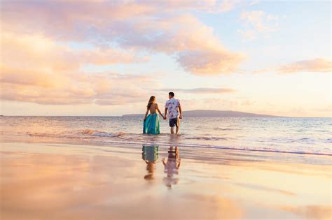 Romantic Maui Beach Portraits At Sunset Love Water Photography