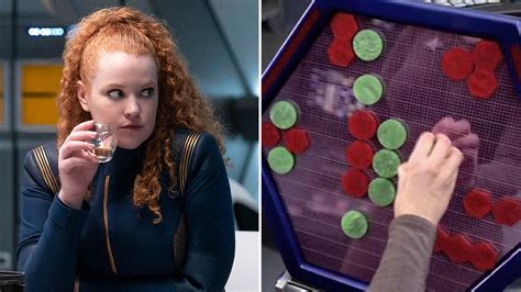 Every Star Trek Discovery Easter Egg And Hidden Reference You Might