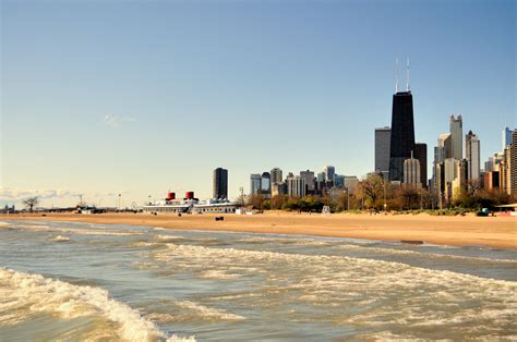 Chicago Launches Free Wi-Fi At Five City Beaches | HuffPost