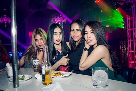 Khmer Bar Girls