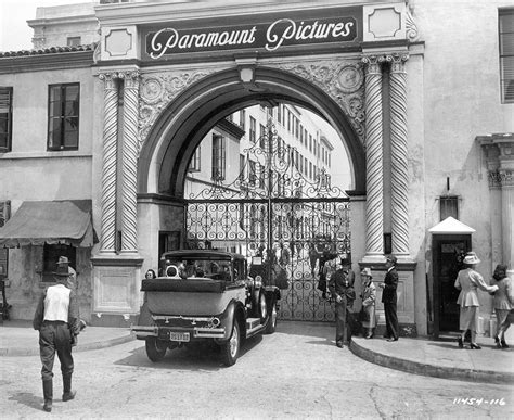 See more ideas about paramount studios, paramount, paramount pictures. Entrance to Paramount Pictures, August 1956 : TheWayWeWere