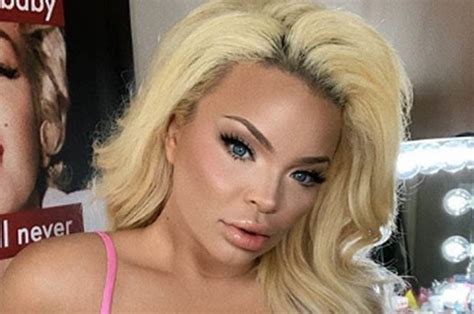 Celebrity Big Brother Youtuber Trisha Paytas Strips Down For Sexy Pic Daily Star