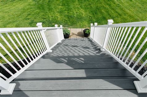 Composite Timbertech Deck With White Aluminum Railing