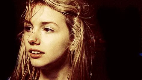Cassie Ainsworth Skins  Find And Share On Giphy