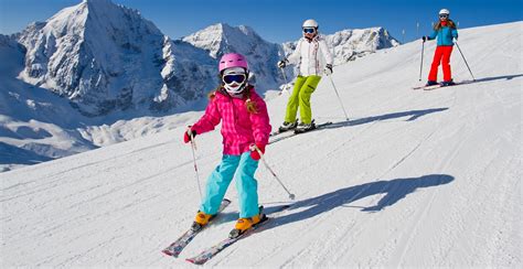 A Beginners Guide To Parallel Skiing Outside Pursuits
