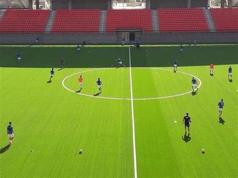 Estadio municipal nicolás chahuán nazar. Unión La Calera entrenó por primera vez en el nuevo ...