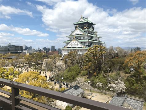 Osaka castle is one of the preeminent tourist spots in osaka. A Guide to Osaka Castle Park