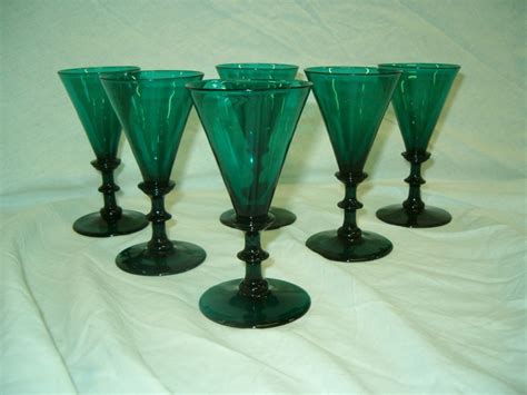 Set Of 6 Green Wine Glasses 245194 Uk