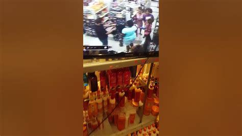 Shoplifters Caught In Action Then Happens A Huge Fight Youtube