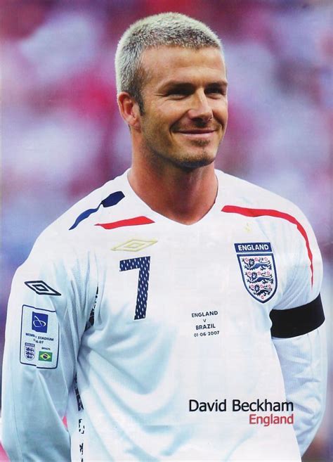 David Beckham Fußball Das Bedeuten Die Tattoos Von David Beckham