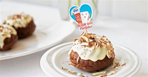 It is from the same company that makes nutella. Mini Gugelhupf mit kinder Riegel | Rezept (mit Bildern ...