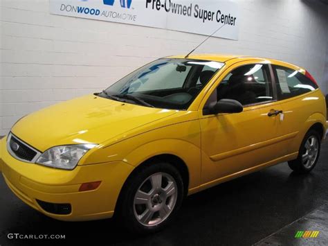 2006 Screaming Yellow Ford Focus Zx3 Ses Hatchback 14225051 Photo 2