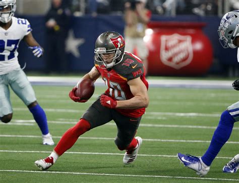10 best football cleats for wide receiver 2023 Reviews
