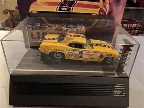Hot Wheels 124 Cuda Legends To Life Don The Snake Prudhomme Funny Car