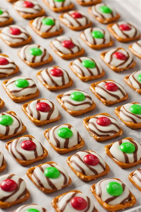 25 Easy Christmas Treats Ideas Recipes For Holiday Treats To Make