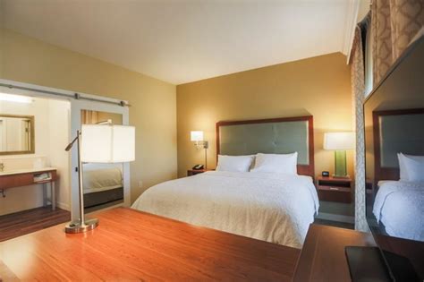 Homegate inn and suites is located at 1301 ingram boulevard extended, 1.8 miles from the center of west memphis. Hampton Inn and Suites Charleston Airport | The Official ...