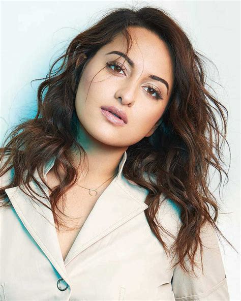 Share More Than 83 Sonakshi Sinha Hairstyle Name Latest Ineteachers