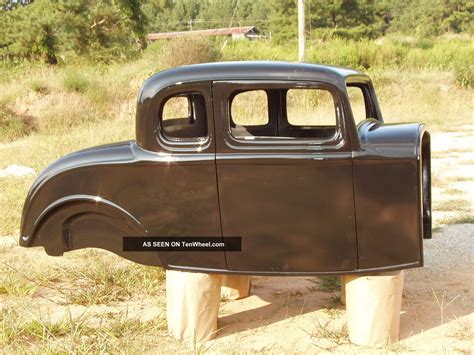 1932 Ford 5 Window Fiberglass Body