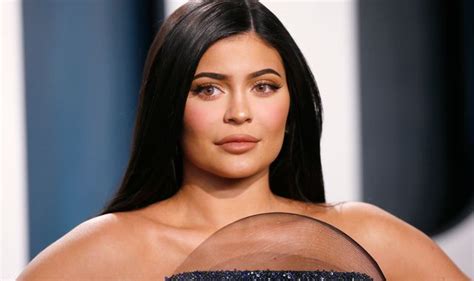 Kylie Jenner Responds To Backlash Over Appeal To Help Make Up Artist After Accident