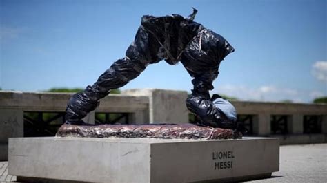 Lionel Messi Statue In Buenos Aires Broken In Half India Today
