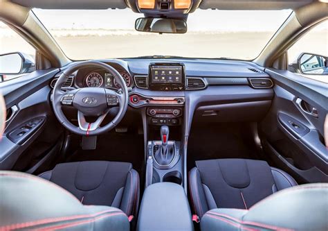 The 2021 hyundai veloster n combines stunning looks with high performance. Se viene el nuevo Hyundai Veloster Turbo - Mega Autos