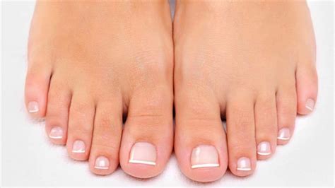 How To Use Listerine To Treat Toe Nail Fungus How To Use Youtube
