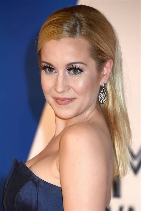 Kellie Pickler Showing Boobs In A Low Cut Strapless Dress Porn Pictures Xxx Photos Sex Images