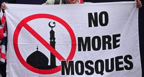Anti Muslim Hate Crimes Rise Across England In 2013 Metro News