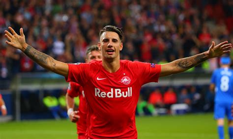 How is the score of red bull salzburg? Liverpool eye up Red Bull Salzburg's Szoboszlai - Anfield ...