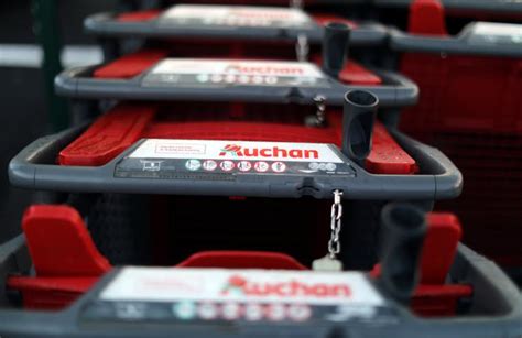Prezes UOKiK nałożył ponad 87 mln kary na Auchan za nieuczciwe