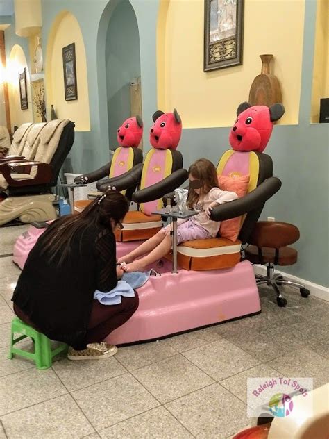 Mommy And Me Pedicures At Beverly Nails Spa Raleigh Tot Spots