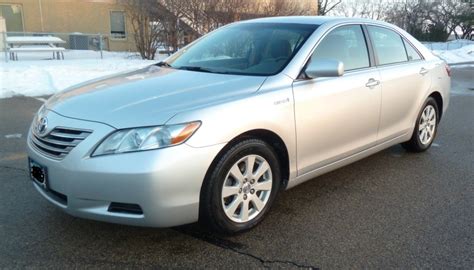 If the unique tuning of the camry se met its maker in toyota's current financial predicament, would anyone notice? 2009 Toyota Camry - Pictures - CarGurus