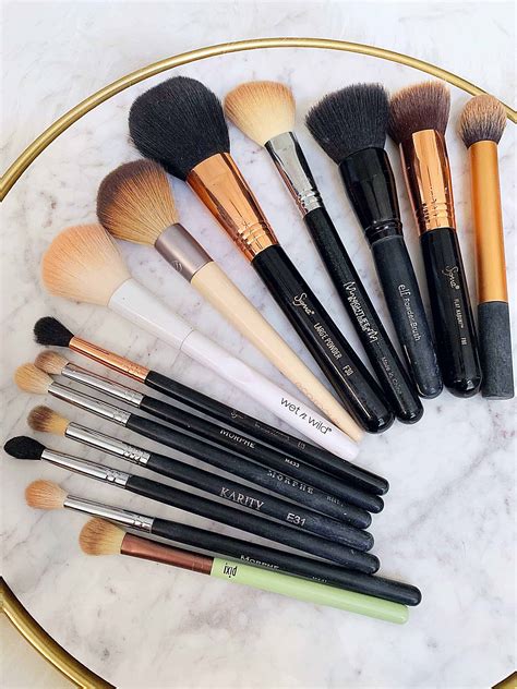 Makeup Brushes Uses Guide