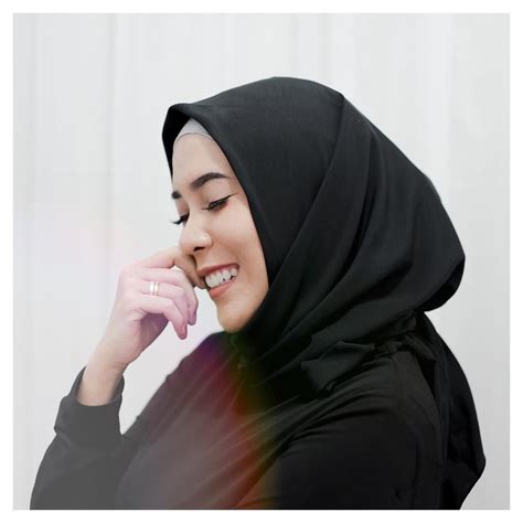 Double your servo power and have backups too. Gambar Orang Galau Berhijab