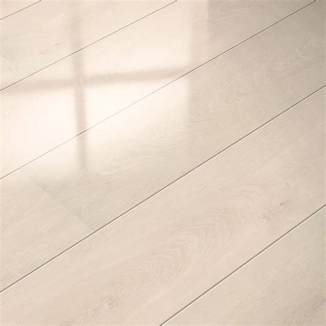 High Gloss Laminate Flooring Walnut Clsa Flooring Guide