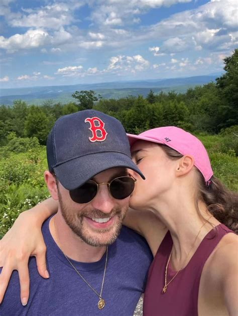 Chris Evans Shares Photos With Girlfriend Alba Baptista For Valentine S Day