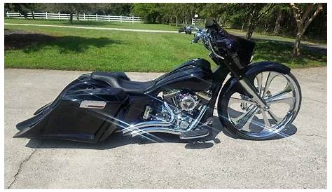 Custom Cycles Ltd 30 inch wheel Harley Davidson big wheel bagger - YouTube