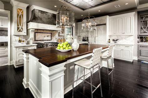 Home tours | decorating & design inspiration. 18 Timeless Traditional Kitchen Designs That Every Home Needs