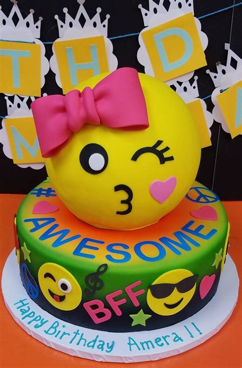 Girl Kiss Emoji Birthday Cake Emoji Birthday Cake Minion Birthday