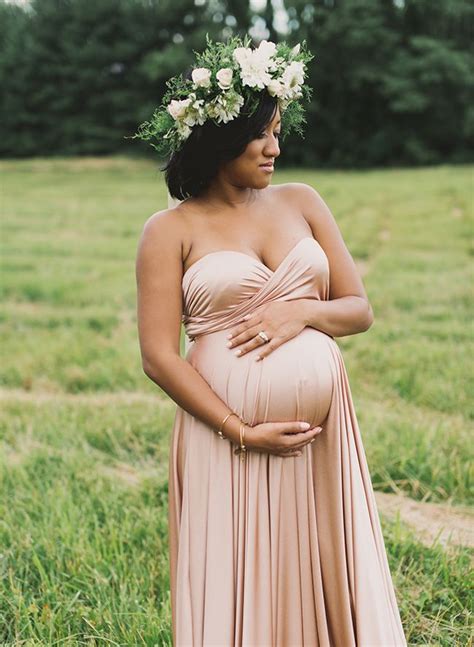 a vintage glamour maternity session inspired by this maternity photoshoot poses maternity