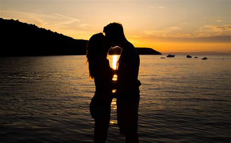 Sonnenuntergang Mit Jungen Paar Foto And Bild Erwachsene Mix Romantik Bilder Auf Fotocommunity