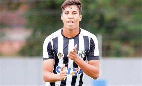Balance total 20/21 19/20 18/19 17/18. Napoli, sondaggio per Kaio Jorge: azione di disturbo alla ...