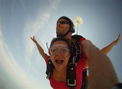 Skydiving Best T Idea For Thrill Seekers Skydive Long Island