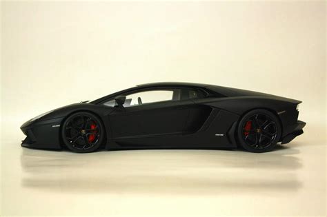 Finden sie das beste angebot für gebrauchtwagen in schwarz. Schwarz, breit, stark - Lamborghini Aventador Matt Black ...