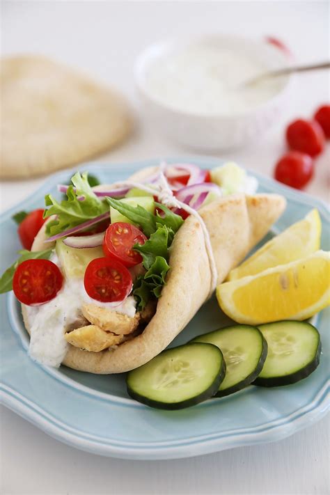 Slow Cooker Chicken Gyros With Tzatziki Sauce Recipe Easy Delicious